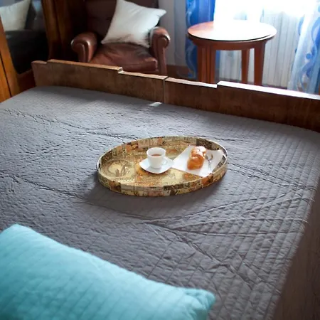 Maison Dei Miracoli Bed & Breakfast