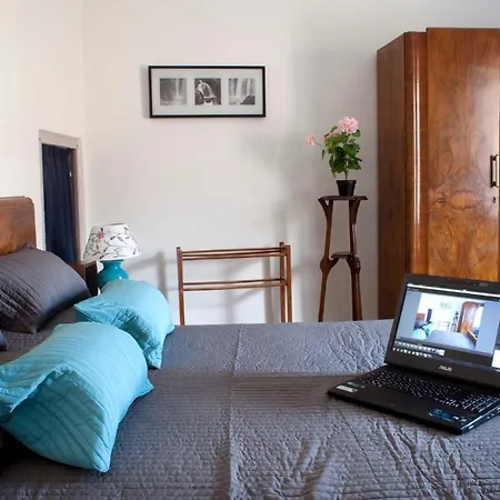 Maison Dei Miracoli Bed & Breakfast