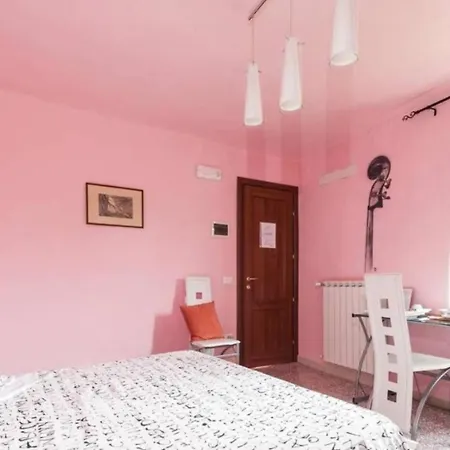 Bed & Breakfast Maison Dei Miracoli 2*