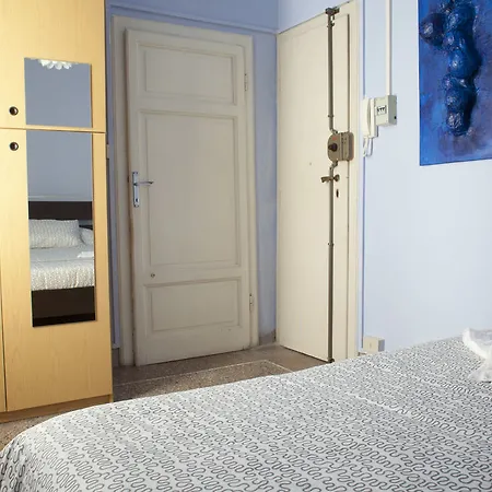 Maison Dei Miracoli Bed & Breakfast Pisa