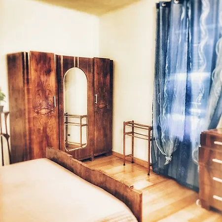 Maison Dei Miracoli Bed & Breakfast 2*