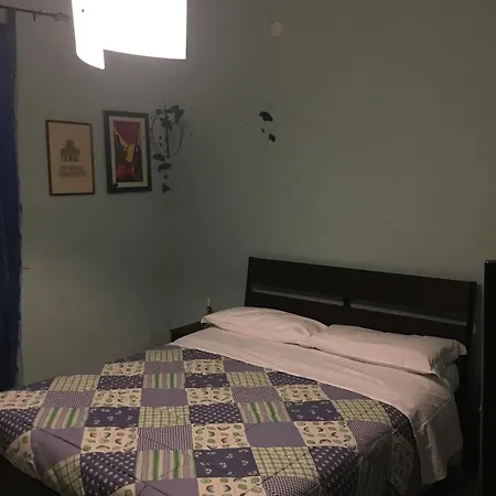 Maison Dei Miracoli Bed & Breakfast 2*