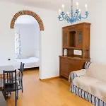 Maison Dei Miracoli Bed & Breakfast