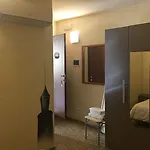 Bed & Breakfast Maison Dei Miracoli 3*