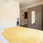 Maison Dei Miracoli Bed & Breakfast