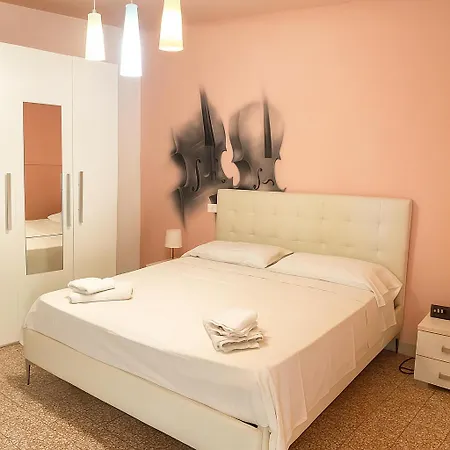 לינה וארוחת בוקר Maison Dei Miracoli 3*
