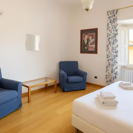 לינה וארוחת בוקר Maison Dei Miracoli 3*