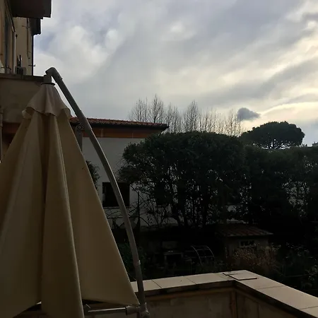 Maison Dei Miracoli לינה וארוחת בוקר פיזה