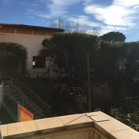 לינה וארוחת בוקר Maison Dei Miracoli 3*