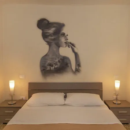 Maison Dei Miracoli 3* פיזה