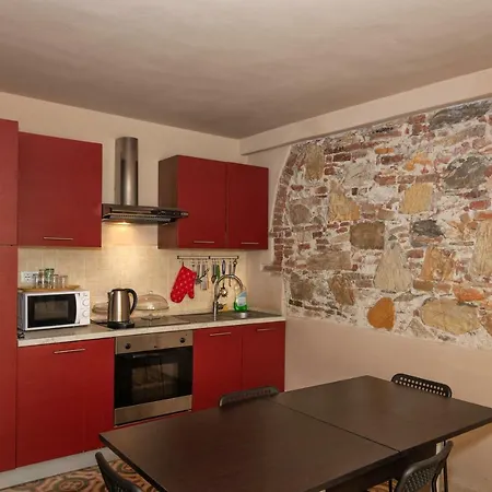 Maison Dei Miracoli Panzió Pisa